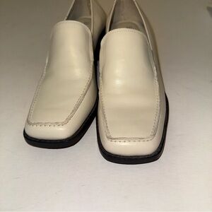 Bass women beige slide, loafers, comfort, leather, block heel size 8, medium
